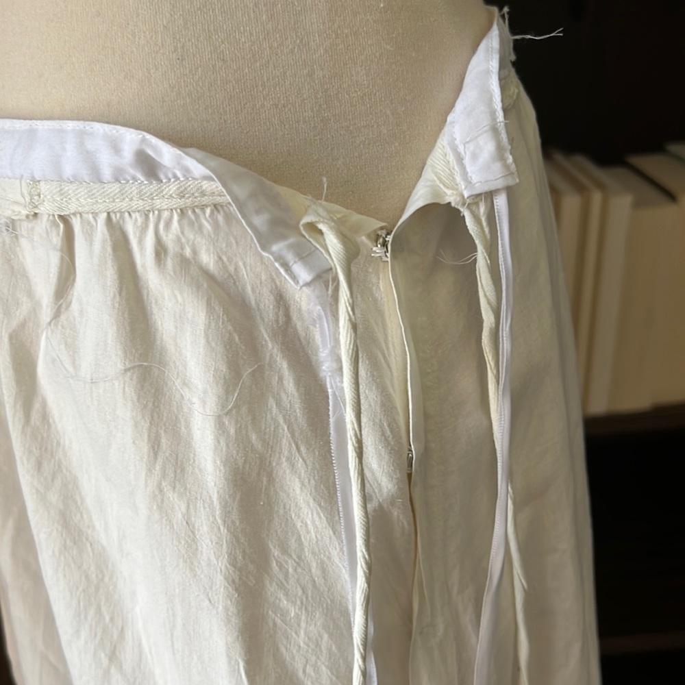Sororité Vintage Early Twentieth Century Ivory Lace Trim Cotton Skirt (XS-M) - Picture 7 of 9